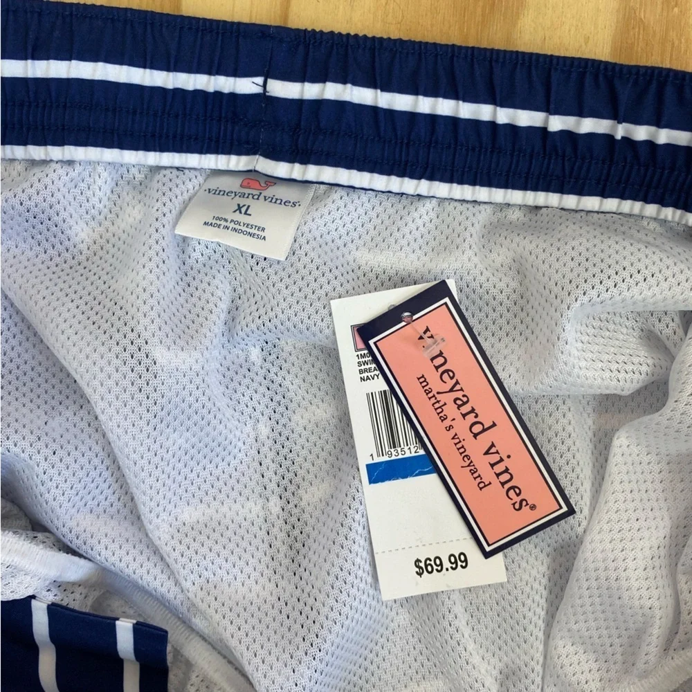 NWT Vineyard Vines Chappy Break Stripe Navy Swim Trunks